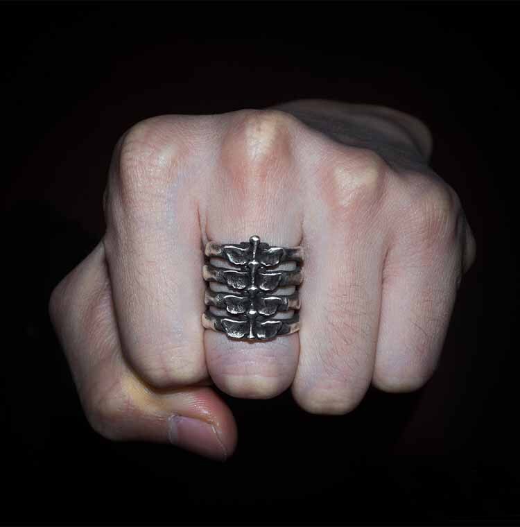 Men's Backbone Ring