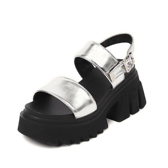 CASUAL SUMMER SANDALS